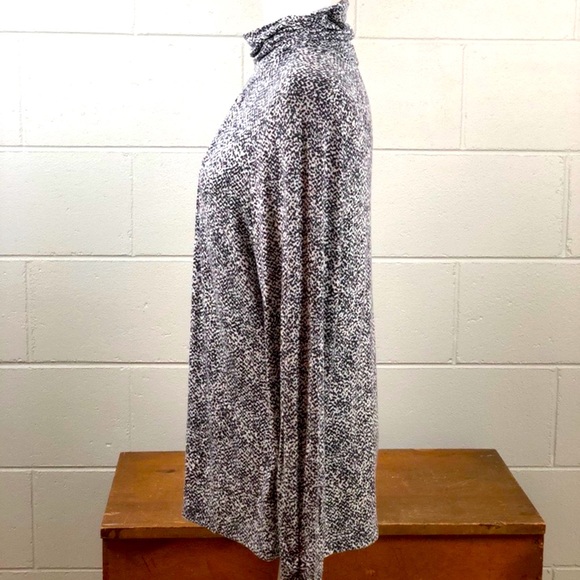 VICTOR ALFARO Mock Turtleneck Blouse size XL - Picture 5 of 11